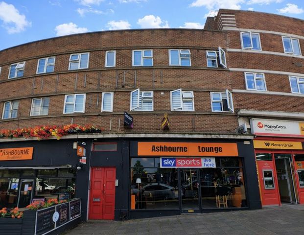 Ashbourne Parade, London W5 - Photo 1