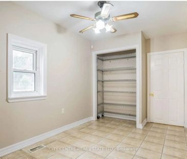 Detached Home For Lease | W9248183 - Photo 4