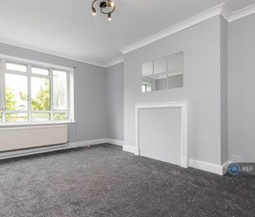 3 bedroom flat to rent - Photo 1
