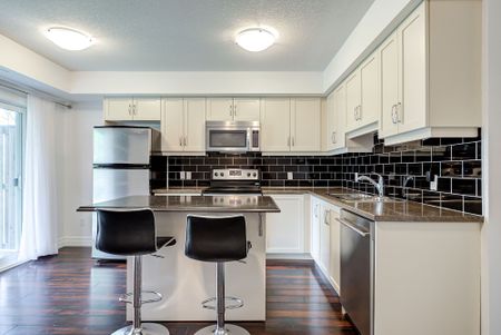 For Lease - 1180 Countrystone Drive Unit# 5B, Kitchener, Ontario - Photo 4