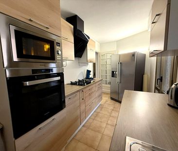 Location Appartement 1 pièce 41m² - Photo 2