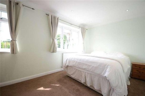 Laburnum Road, Winnersh, RG41 - Photo 1