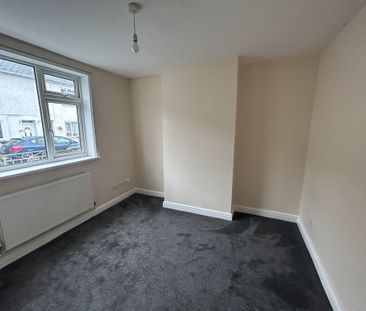 William Street, Swindon - Photo 6