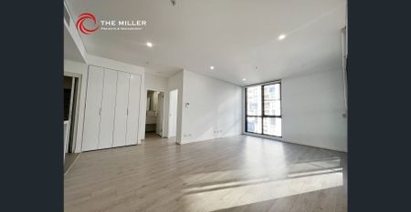 Oversized 2bedder + Huge Walk-in Robe | 1min to Station - Photo 3