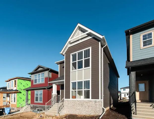 Lovely Newly Built 3 bedroom House | 34 Versant View Southwest, Calgary - Photo 1