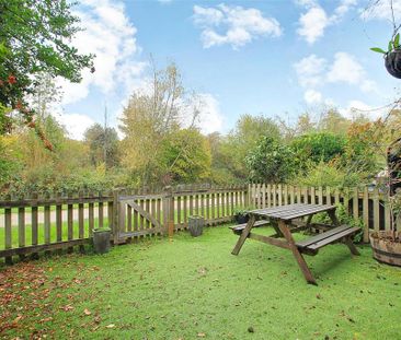 3 bedroom terraced house to rent - Photo 3