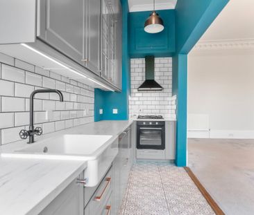 1/2, 18 Queen Margaret Drive - Photo 5