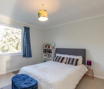 Spacious two double bedroom second floor apartment in Stoke Bishop! - Photo 4