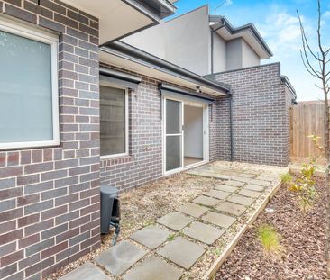 2/26 York Street, Reservoir VIC 3073 - Photo 3