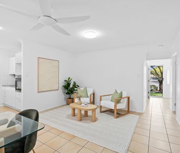 Modern Elegance in Wynnum West - 4 Bedroom Home with Luxurious Feat... - Photo 2