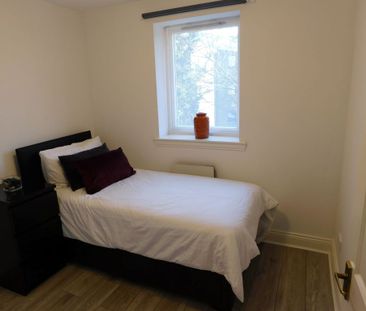 Deneside Court, Jesmond - Photo 3