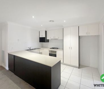48B Kalgoorlie Crescent, Fisher ACT 2611 - Townhouse For Rent | Domain - Photo 4
