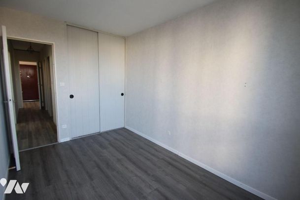 Quartier Plateau St Jean, au 5éme étage avec ascenseur, appartement 4 pièces de 83 m² et compre... - Photo 1