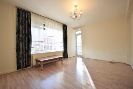 3 bedroom flat to rent - Photo 2