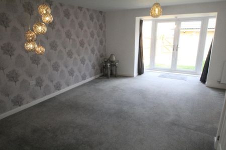 4 bedroom terraced house to rent - Photo 2