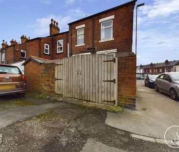 Cross Green Lane, Halton, Leeds, LS15 - Photo 1