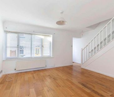 Victoria Retreat, Cheltenham, GL50 - Photo 1