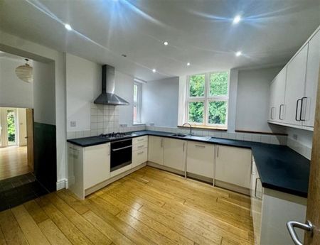 3 Bedroom Detached To Let - Photo 5