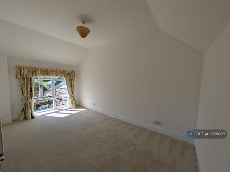 3 bedroom detached house to rent - Photo 5