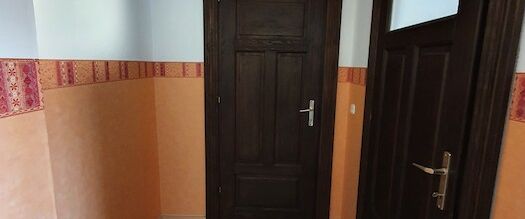 Schöne, helle 4 Zimmer Wohnung im 2. OG - Bad mit Fenster- Einbauküche-2 Balkone - Foto 1