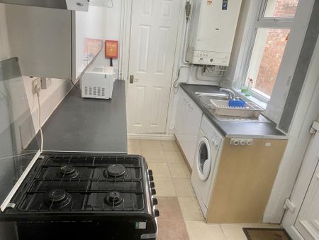 1 bedroom terraced house to rent - Photo 2