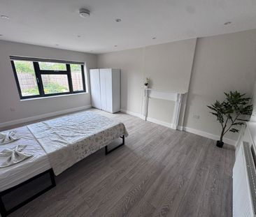 Room in a Shared House, Stonebridge Lock Cottages, N17 - Photo 3