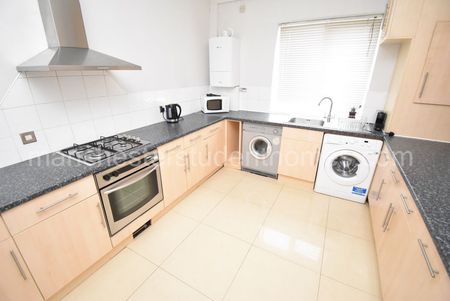 Hilltop Court, Manchester, M14 6LH - Photo 4
