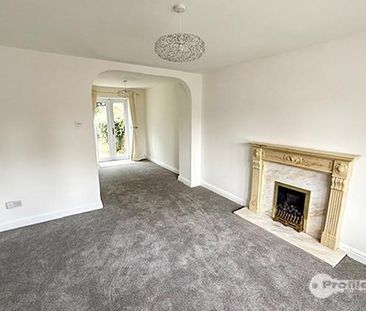 3 bedroom detached house to rent - Photo 5