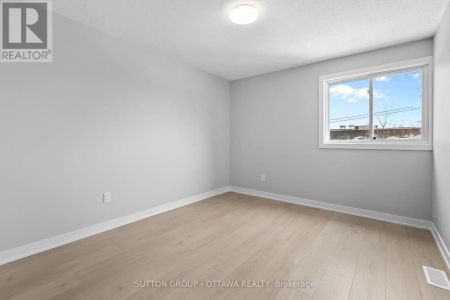 68 - 2939 FAIRLEA CRESCENT - Photo 3