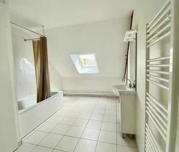 Location Appartement 4 pièces 70m² ALENCON 61000 - Photo 2