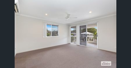 STUNNING FOUR BEDROOM WALKING DISTANCE TO JPC! - Photo 5