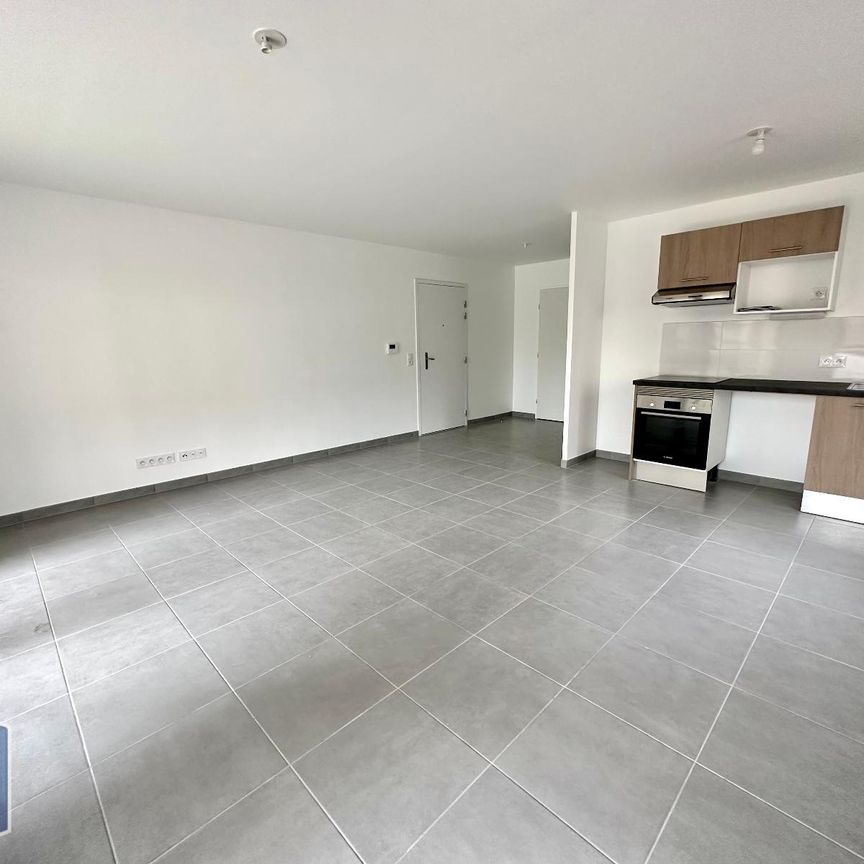 Location Appartement 3 pièces 67m² GRAND COURONNE 76530 - Photo 1