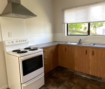 3 Bedrooms in Feilding - Photo 1