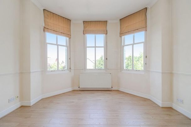 2 bedroom property to rent - Photo 1