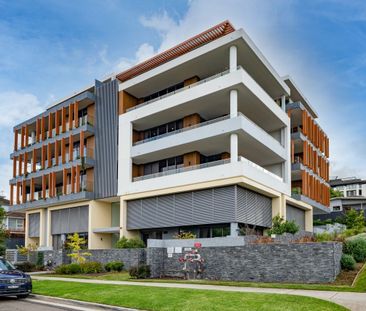 Luxury Two Bedroom Plus Study Apartment With City Views! - Photo 3