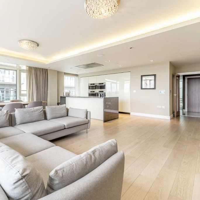 3 bedroom flat to rent - Photo 1