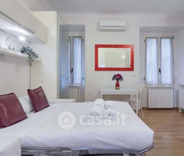 Monolocale in Affitto in Via Bergamo 3 a Milano - Photo 2