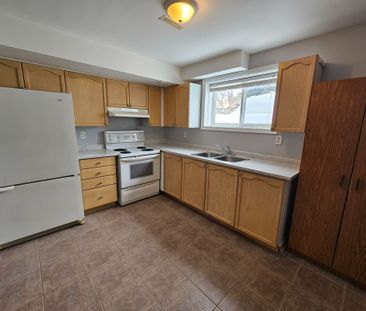 For Lease - 8 Heritage Court Unit# Lower, Barrie, Ontario - Photo 3