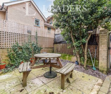 3 bedroom house to rent Raes Yard, Bury St. Edmunds, IP33 - Photo 4