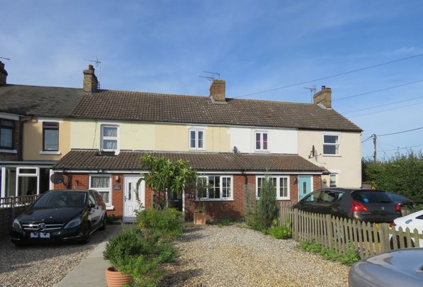 Albert Cottages, Park Road, East End, East Bergholt, Colchester, CO7 6XS - Photo 1