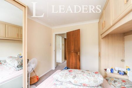 2 bedroom bungalow to rent - Photo 3