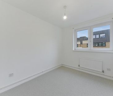4 bedroom flat to rent - Photo 6