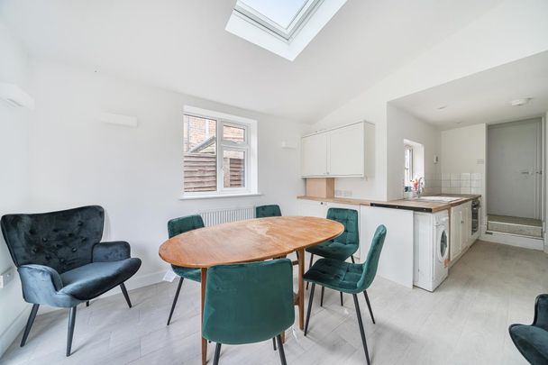 5 bedroom terraced house to rent - Photo 1