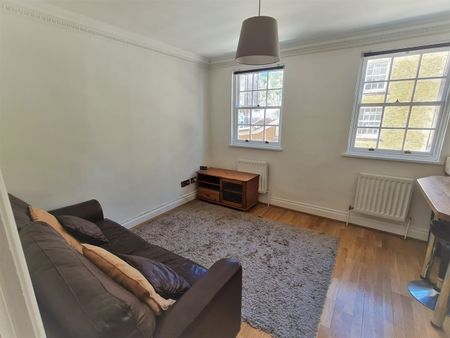 2 Bed Maisonette, Prince Regent Mews, NW1 - Photo 2
