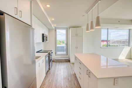 The Bradshaw on Bank - Photo 3