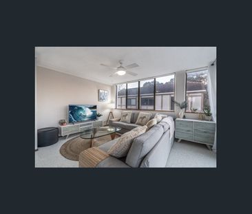 Coastal Comfort and Contemporary Living in the Heart of Golden Beach - Photo 2