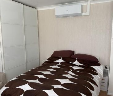 Two Double rooms with own bathrooms and Aircon - Photo 1