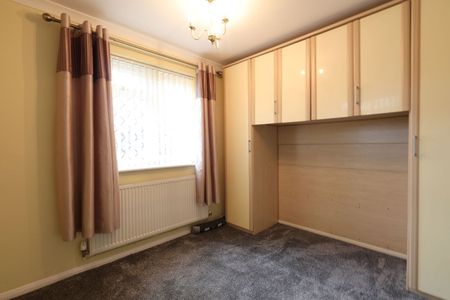 Jaythorpe, Abbeydale, Gloucester, GL4 5ES - Photo 2