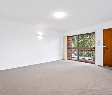 Spacious two-bedroom apartment in Broadbeach - Photo 2