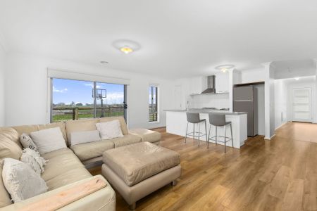 Modern Living at it's Best! - Photo 5